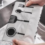 Waterproof Oilproof Men and Women Universal Sleeveless Apron - Image 7