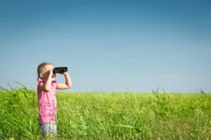 four-years-girl-field-looking-260nw-104472974 - Onemall.lk